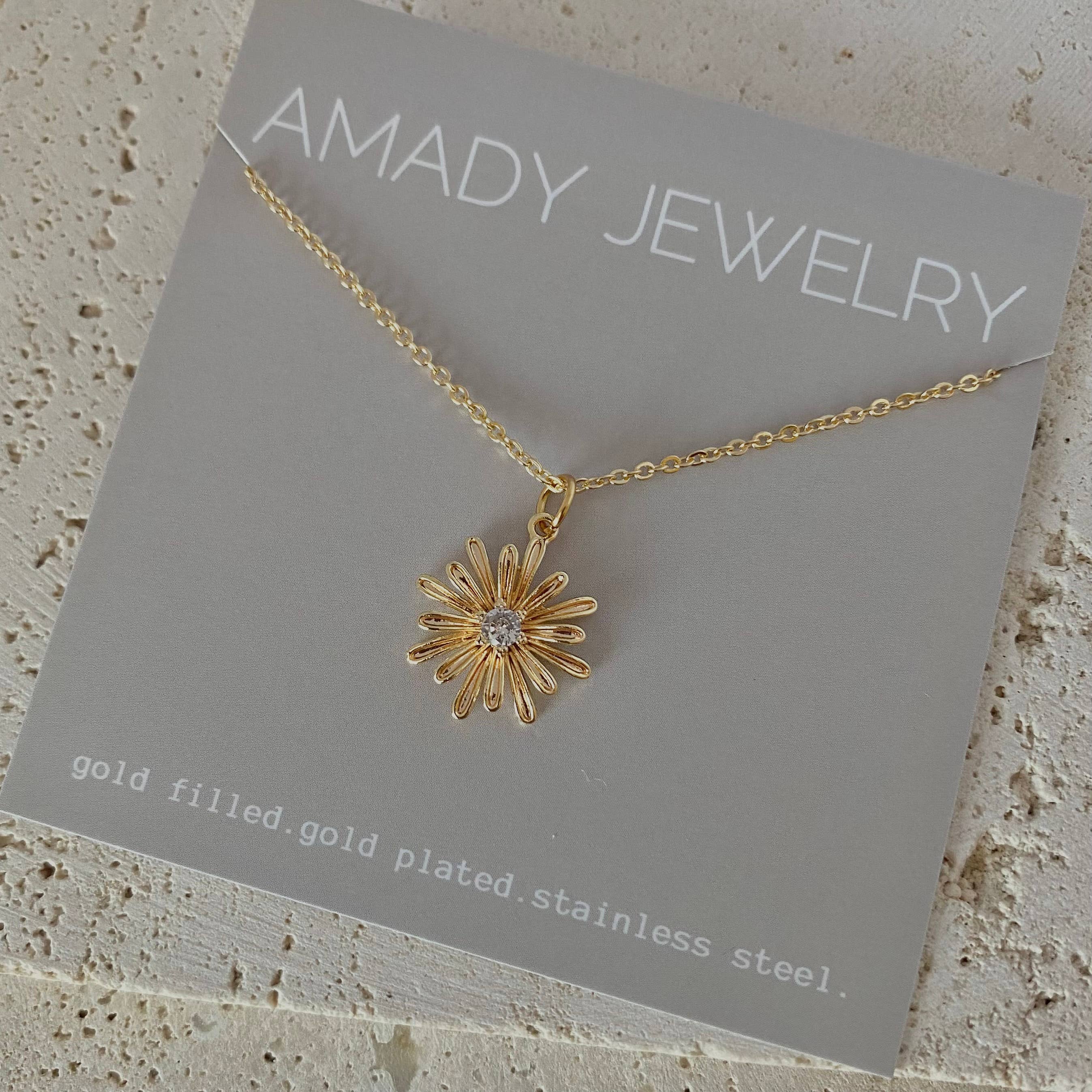 Cute Little Daisy Flower Charm necklace 18k Gold Filled chai
