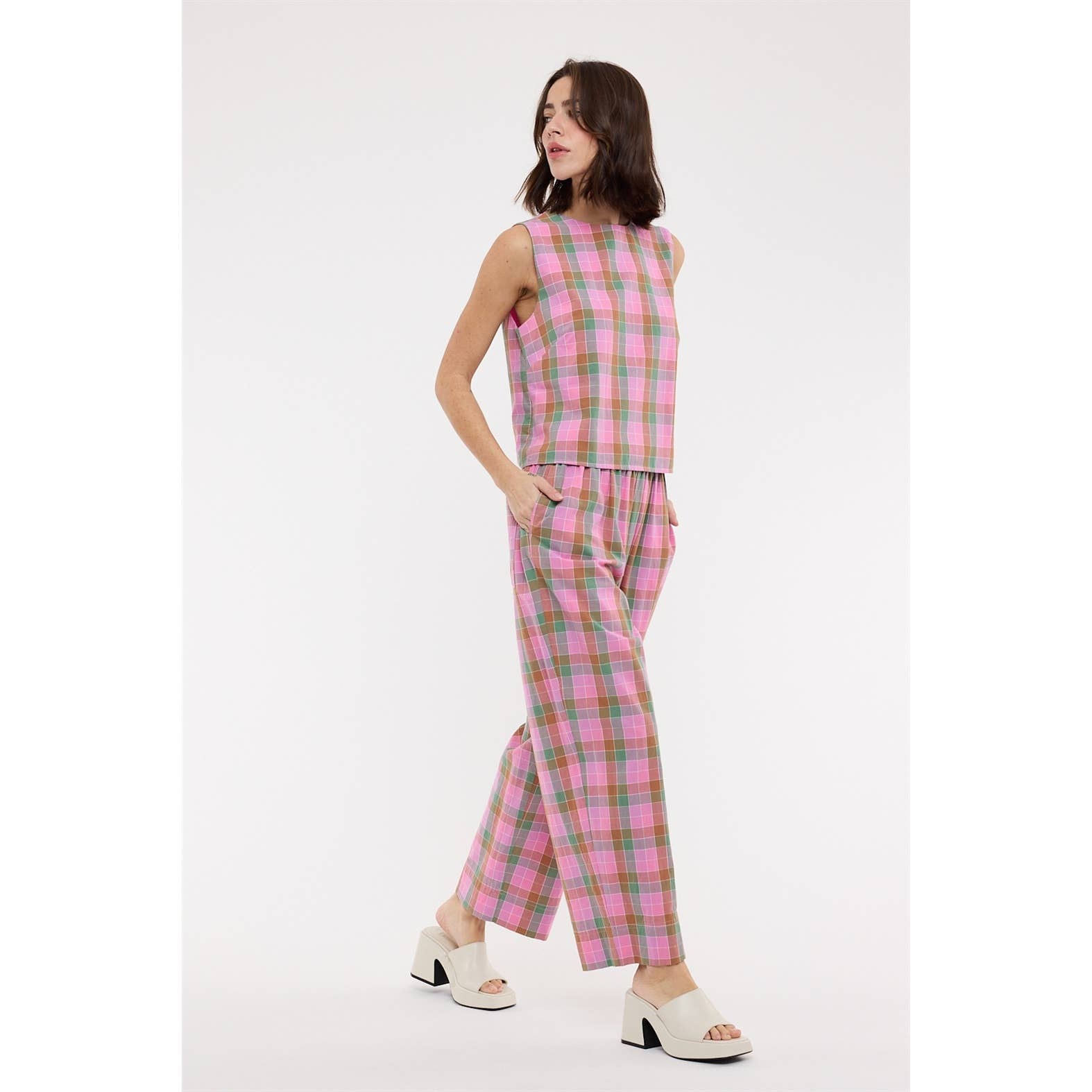 MULTI-PLAID PANTS