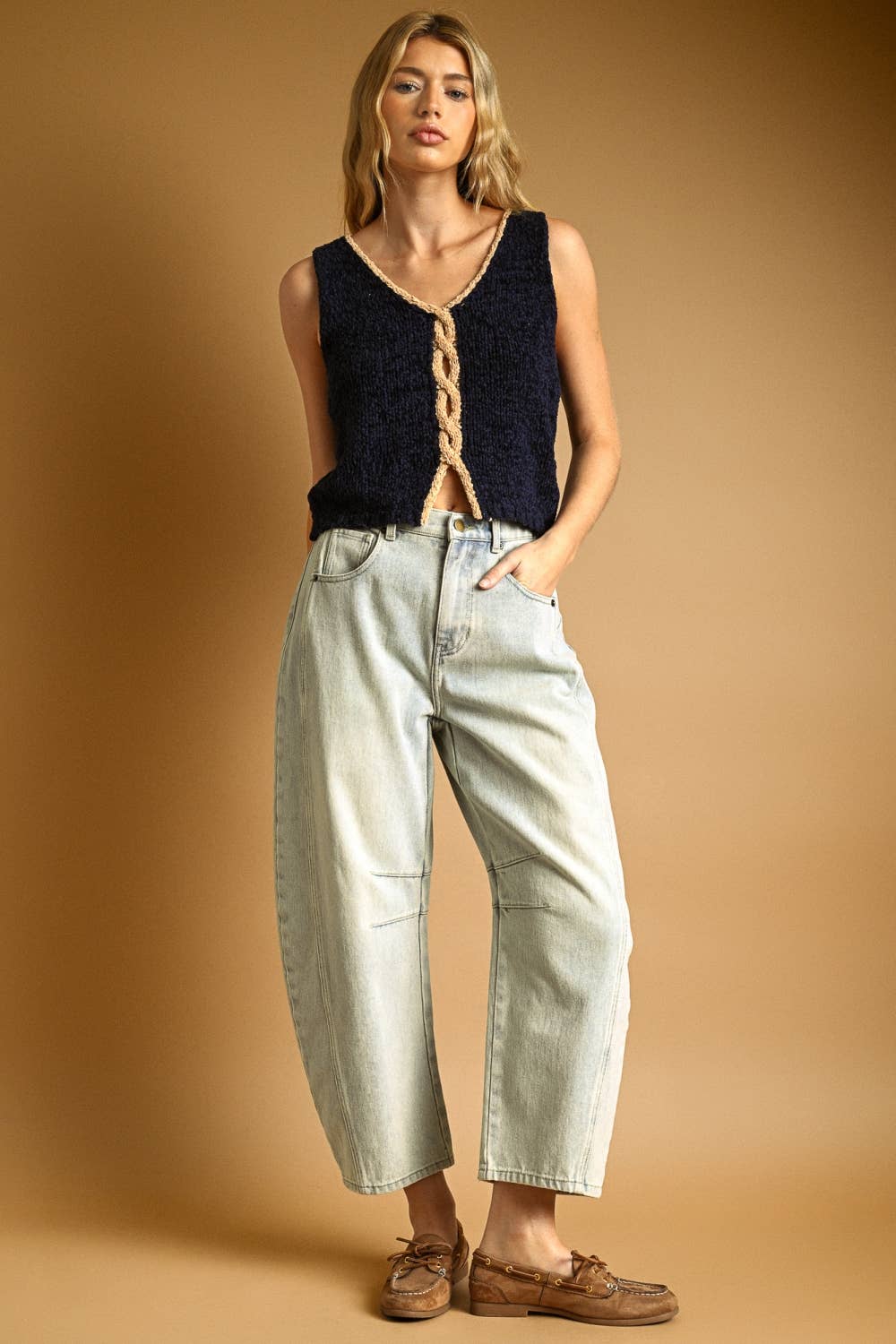 REVERSABLE TWIST DETAIL KNITTED TOP